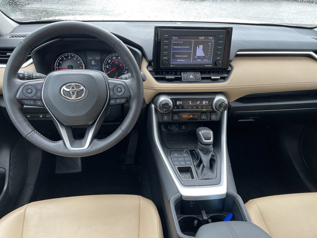 Certified 2022 Toyota RAV4 XLE Premium AWD/4WD image 15