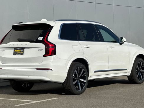 New 2026 Volvo XC90 B6 Core image 5
