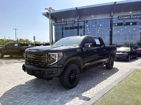 Used 2023 GMC Sierra 1500 AT4X AWD/4WD image 2