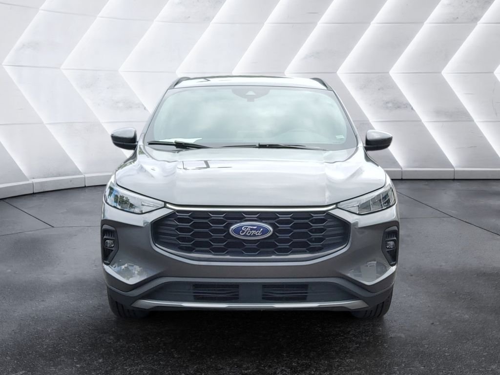 Used 2025 Ford Escape ST-Line Select AWD/4WD image 2