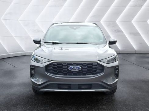 Used 2025 Ford Escape ST-Line Select AWD/4WD image 2