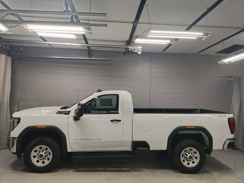 New 2025 GMC Sierra 2500 Pro w/ Convenience Package image 11