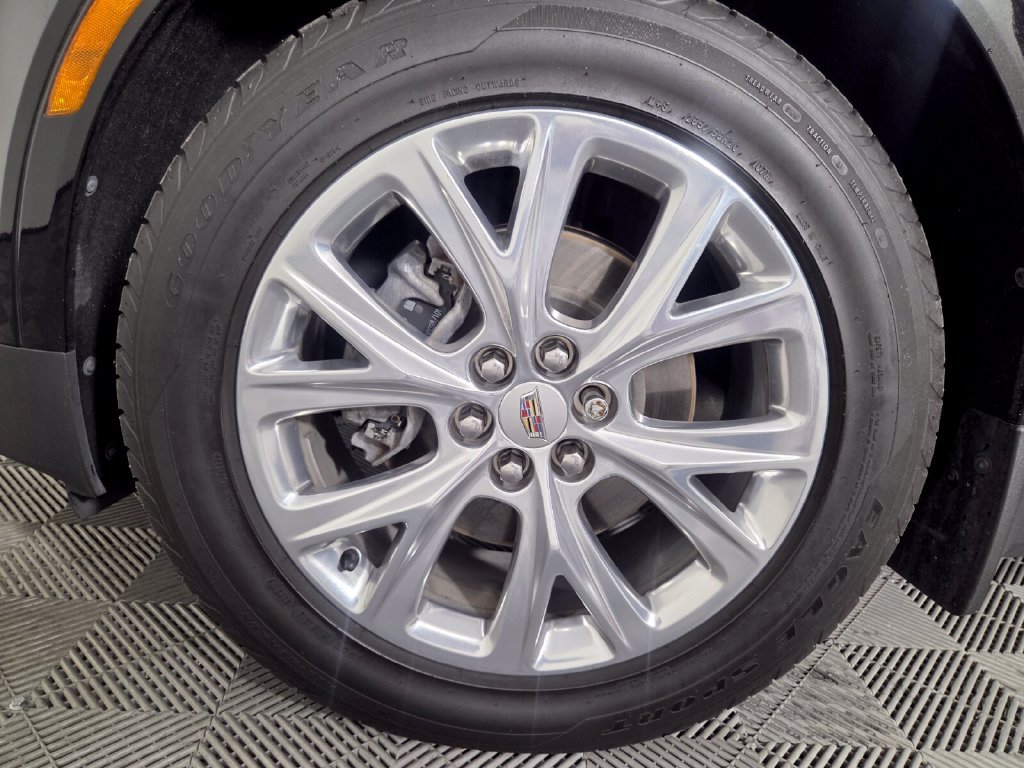Used 2021 Cadillac XT5 Premium Luxury w/ LPO, Floor Liner Package AWD/4WD image 7