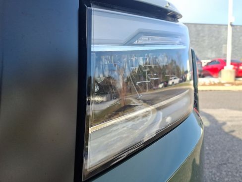 Used 2022 Nissan Frontier PRO-4X image 9