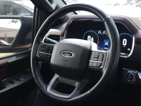 Used 2021 Ford F150 Lariat w/ Equipment Group 502A High image 22