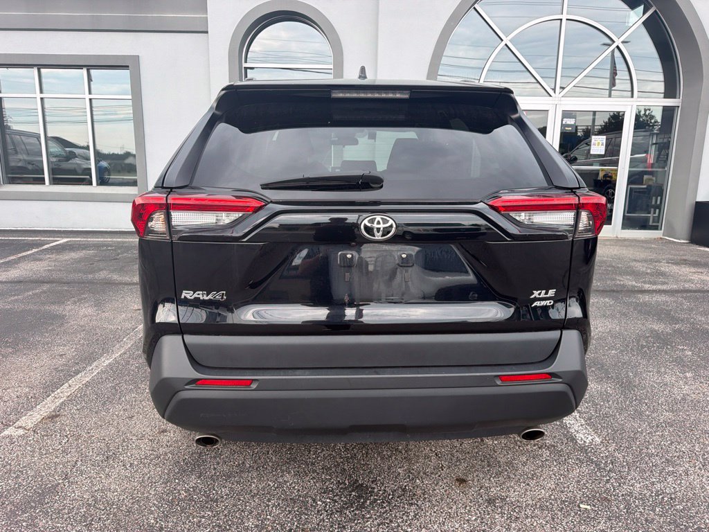 Used 2024 Toyota RAV4 XLE AWD/4WD image 6