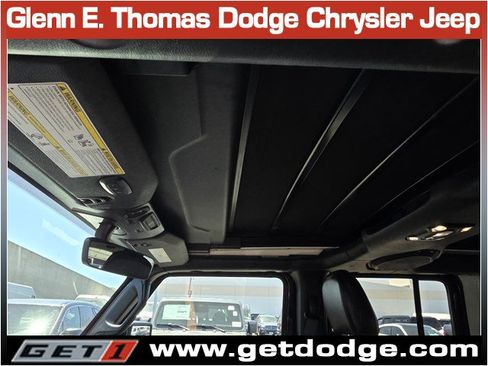 Used 2021 Jeep Wrangler Unlimited Sahara w/ Safety Group AWD/4WD image 24