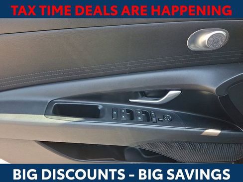 Certified 2025 Hyundai Elantra Blue image 12