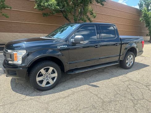 Used 2018 Ford F150 XLT w/ Equipment Group 302A Luxury AWD/4WD image 2
