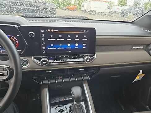 Used 2023 Chevrolet Colorado ZR2 w/ ZR2 Convenience Package III AWD/4WD image 20