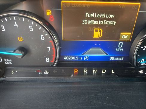 Used 2023 Ford Explorer Limited image 12