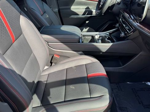 New 2026 Chevrolet Traverse RS w/ LPO, Floor Liner Package FWD image 7