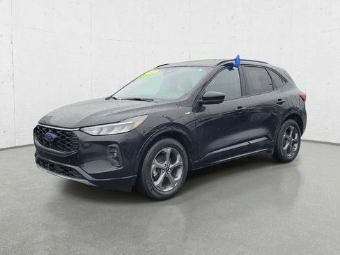 Used 2023 Ford Escape ST-Line Select w/ Tech Pack #2 image 4