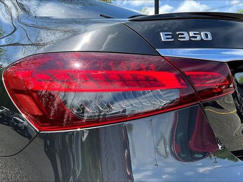 Used 2023 Mercedes-Benz E 350 4MATIC Sedan image 23