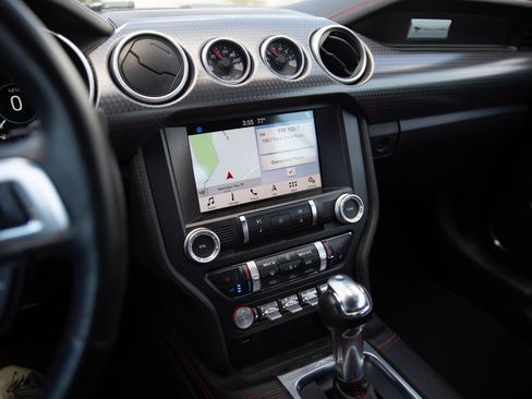 Used 2019 Ford Mustang GT Premium w/ GT Performance Package RWD image 14