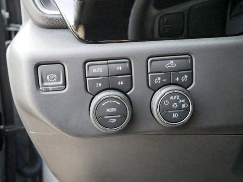 Used 2024 Chevrolet Silverado 1500 LT Trail Boss w/ Protection Package AWD/4WD image 19