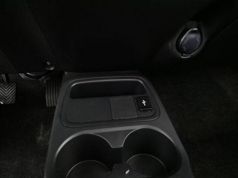 Used 2020 Mitsubishi Mirage ES image 29