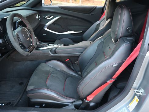 Used 2023 Chevrolet Camaro ZL1 image 17