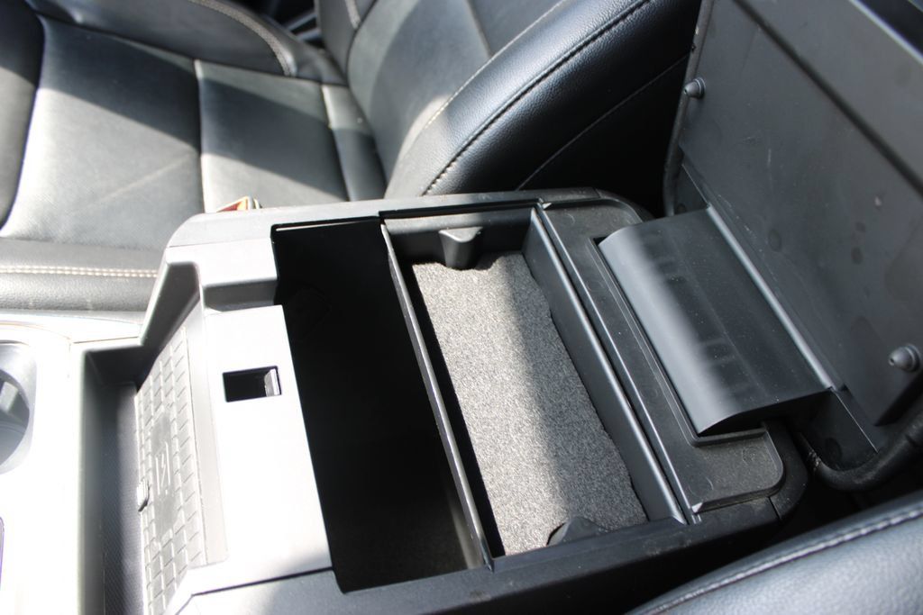 Used 2022 Ford Explorer Limited w/ Equipment Group 301A RWD image 49