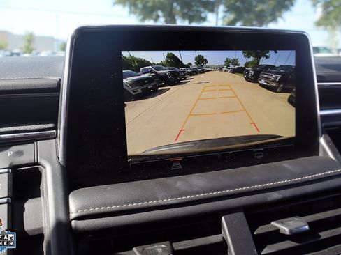 Used 2024 GMC Yukon SLT RWD image 21