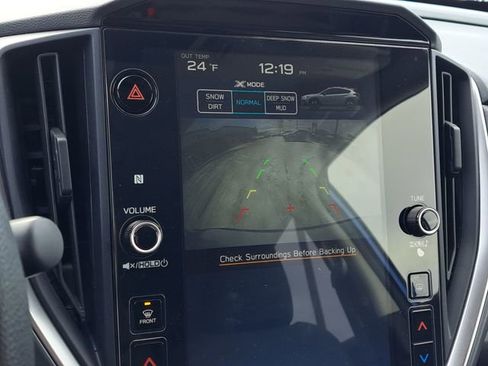 Used 2025 Subaru Crosstrek 2.0i Premium image 13