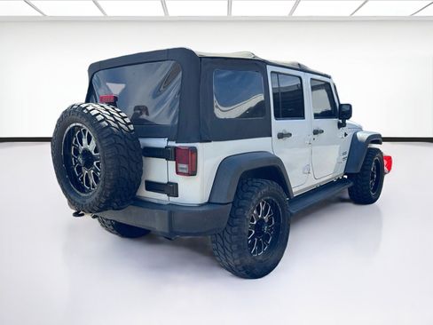 Used 2014 Jeep Wrangler Unlimited Sport w/ Quick Order Package 24S AWD/4WD image 4