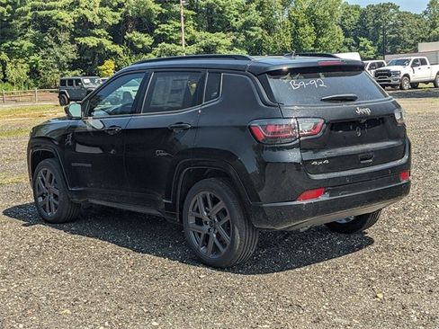 New 2025 Jeep Compass Limited w/ High Altitude Package image 4