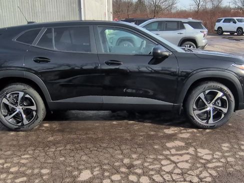 New 2026 Chevrolet Trax RS w/ Sunroof Package image 68
