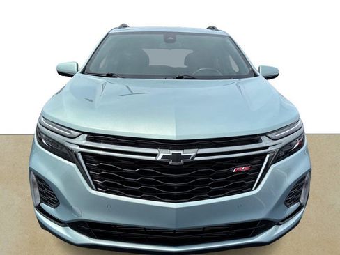Used 2022 Chevrolet Equinox RS w/ Infotainment Package FWD image 9