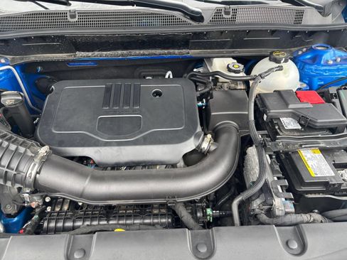 Used 2025 Chevrolet Blazer LT FWD image 30