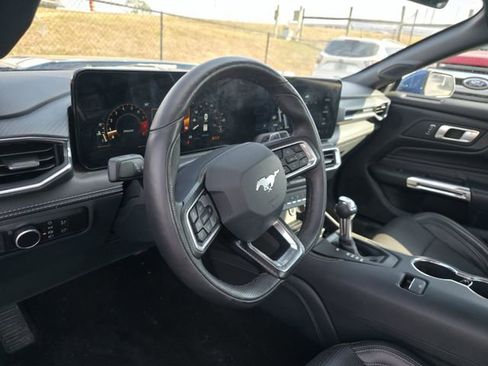 Used 2024 Ford Mustang GT Premium image 17