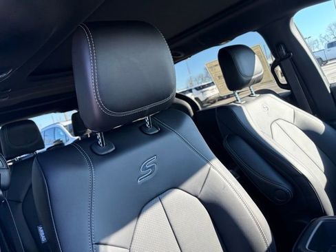 New 2026 Chrysler Pacifica Select w/ S Appearance Package FWD image 24
