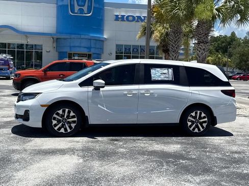 New 2026 Honda Odyssey EX-L image 10