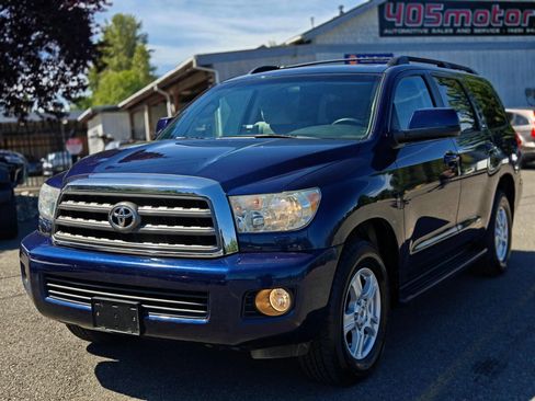 Used 2010 Toyota Sequoia SR5 AWD/4WD image 3