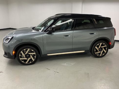 Certified 2025 MINI Cooper Countryman S image 9