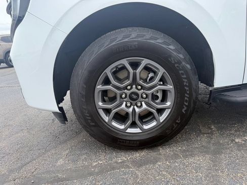 Used 2025 Ford Expedition Active RWD image 10