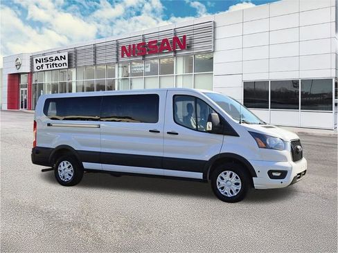 Used 2024 Ford Transit 350 XLT RWD image 3