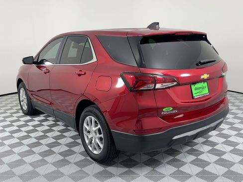 Used 2023 Chevrolet Equinox LT image 3