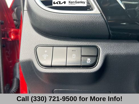 Certified 2024 Kia Seltos S AWD/4WD image 30