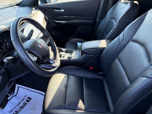 Used 2022 Cadillac XT4 Sport w/ Driver Awareness Package image 18