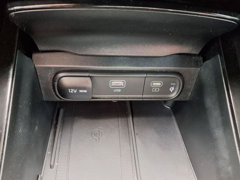Certified 2025 Kia Telluride S FWD image 23