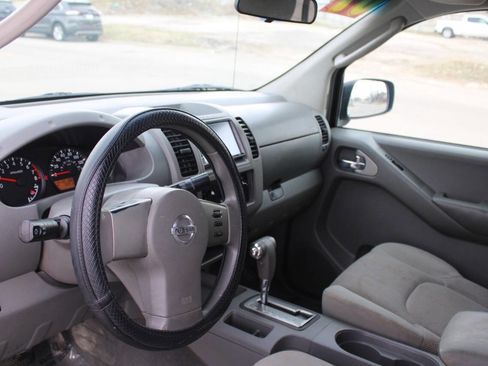 Used 2007 Nissan Frontier SE w/ SE Value Truck Pkg image 19