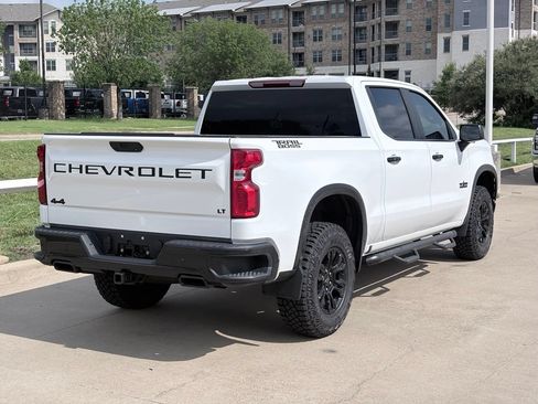 Used 2019 Chevrolet Silverado 1500 LT Trail Boss AWD/4WD image 4
