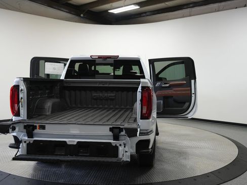 New 2026 GMC Sierra 1500 Denali Ultimate image 12