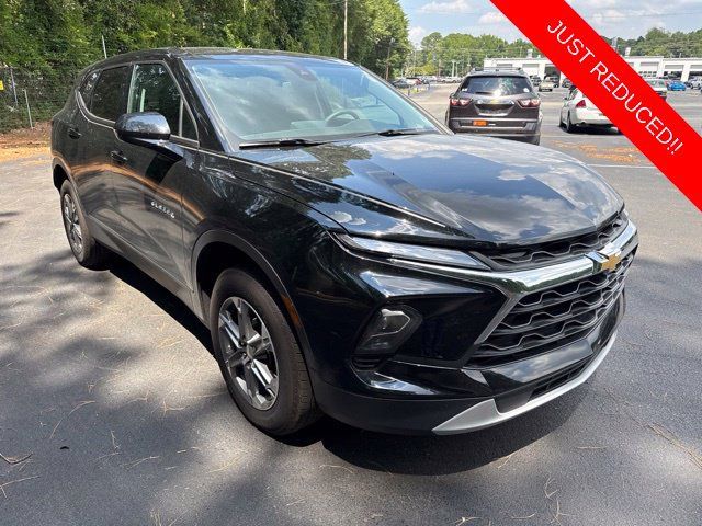 Used 2024 Chevrolet Blazer LT w/ LPO, Floor Liner Package FWD image 7
