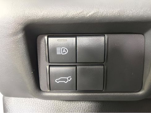 Used 2022 Toyota Highlander XLE image 30