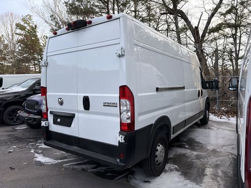 Used 2023 RAM ProMaster 2500 image 4