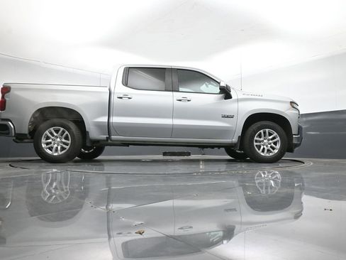 Used 2021 Chevrolet Silverado 1500 LT image 39