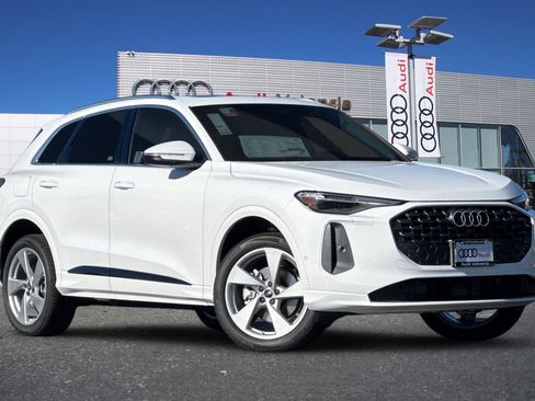 New 2025 Audi Q5 Premium Plus image 2