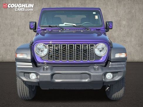 Used 2026 Jeep Wrangler Sport AWD/4WD image 2